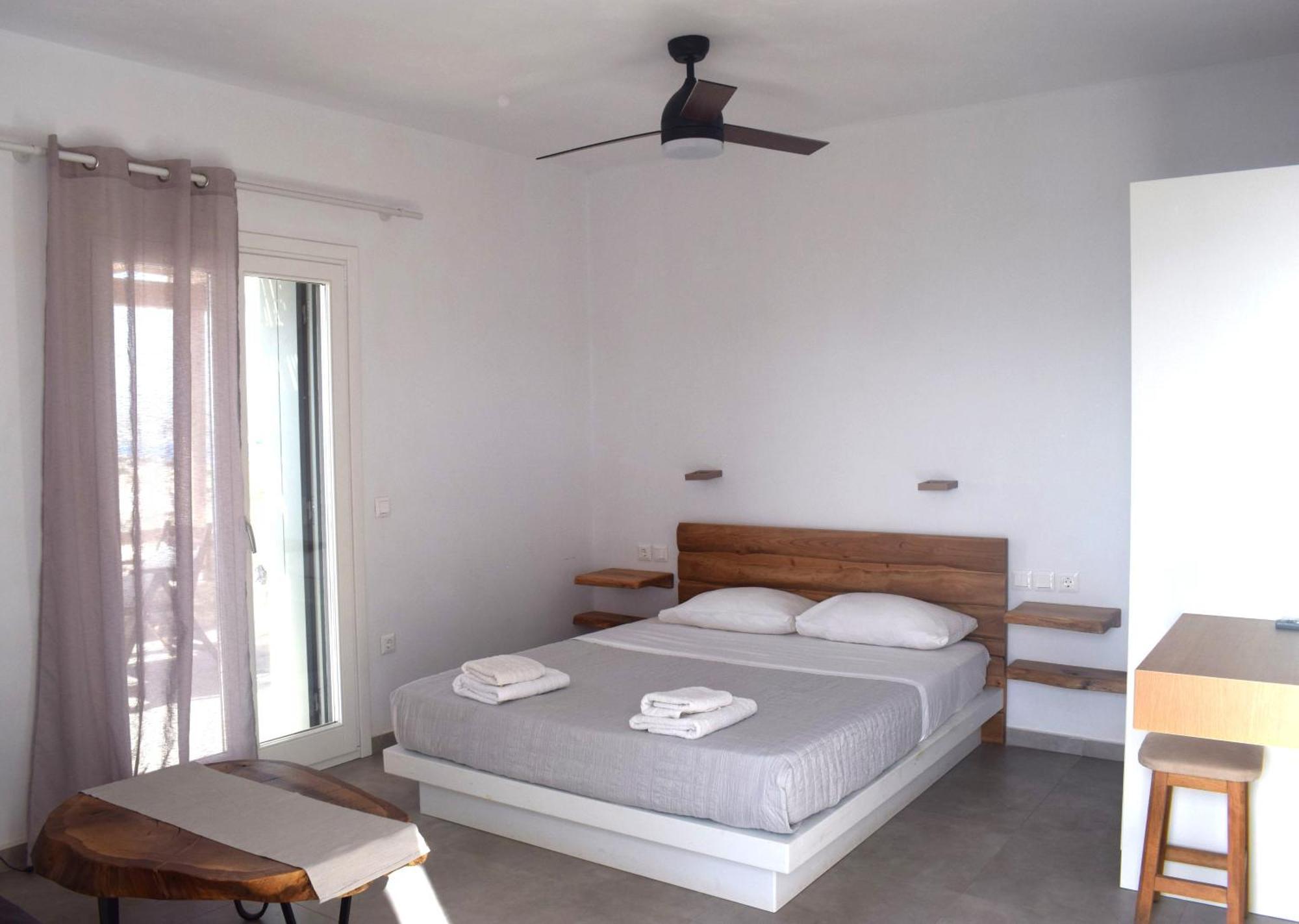 Κalamitsi Rooms & Apartments Кімолос Екстер'єр фото