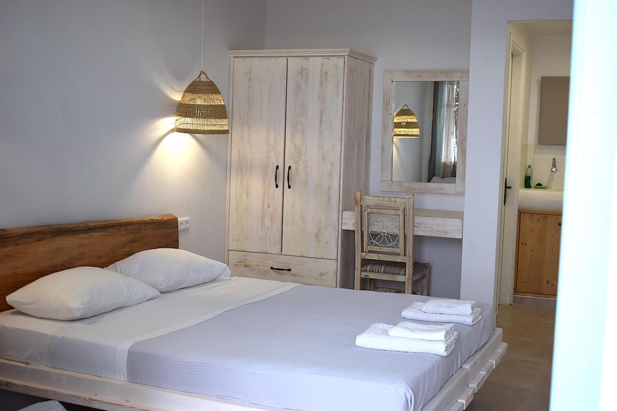 Κalamitsi Rooms & Apartments Кімолос Екстер'єр фото